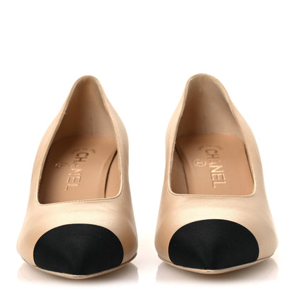 Chanel Lambskin Grosgrain Cap Toe CC Pearl Pumps 36.5 Beige Black 3 of 11