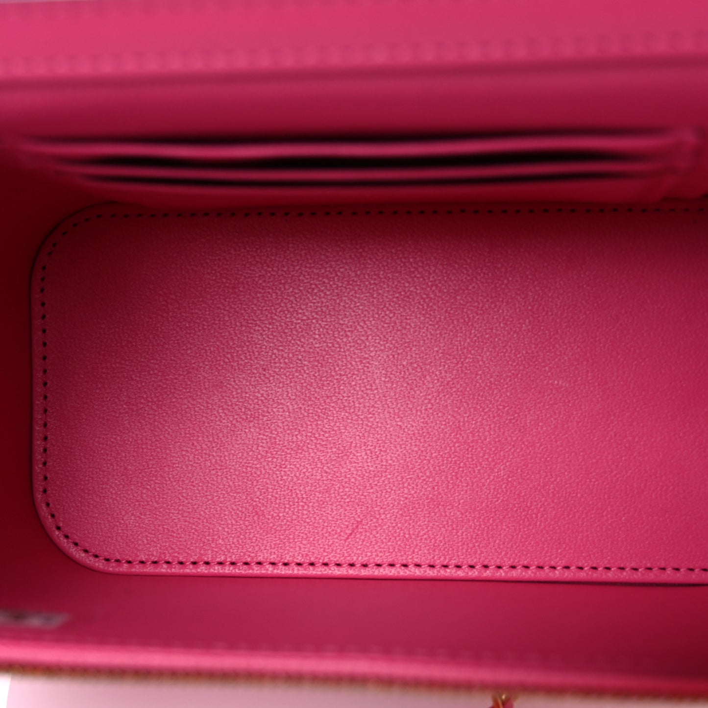 Lambskin Enamel Quilted Small Coco Hearts Vanity Case With Chain Pink