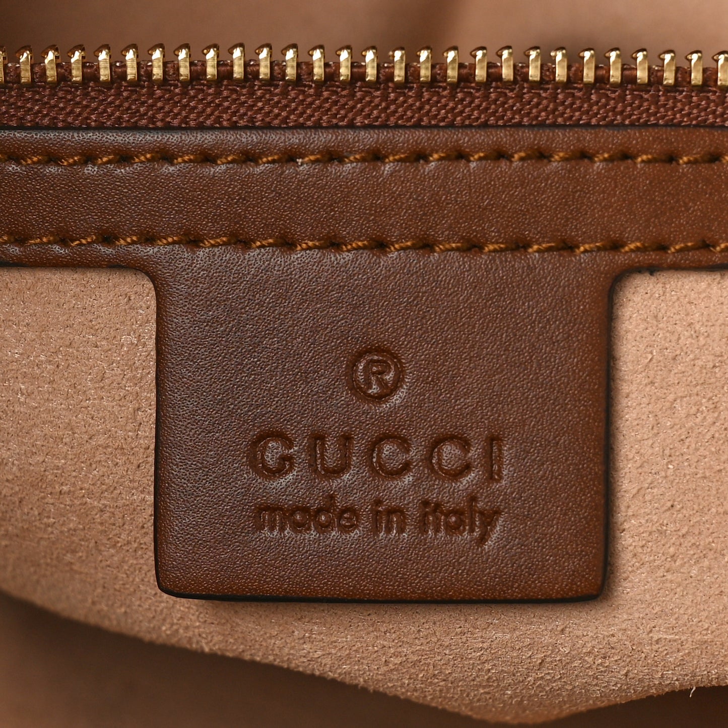 Soft GG Supreme Monogram Small Crossbody Tote Beige Cuir