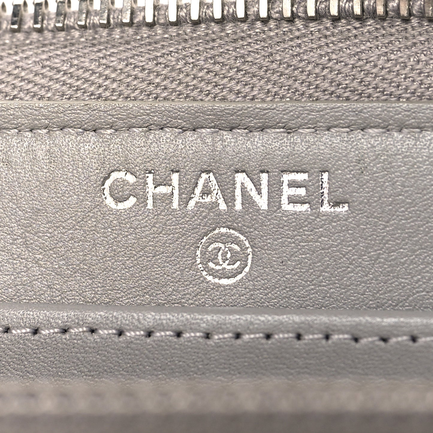 Caviar Quilted Large Gusset Zip Around Wallet Grey