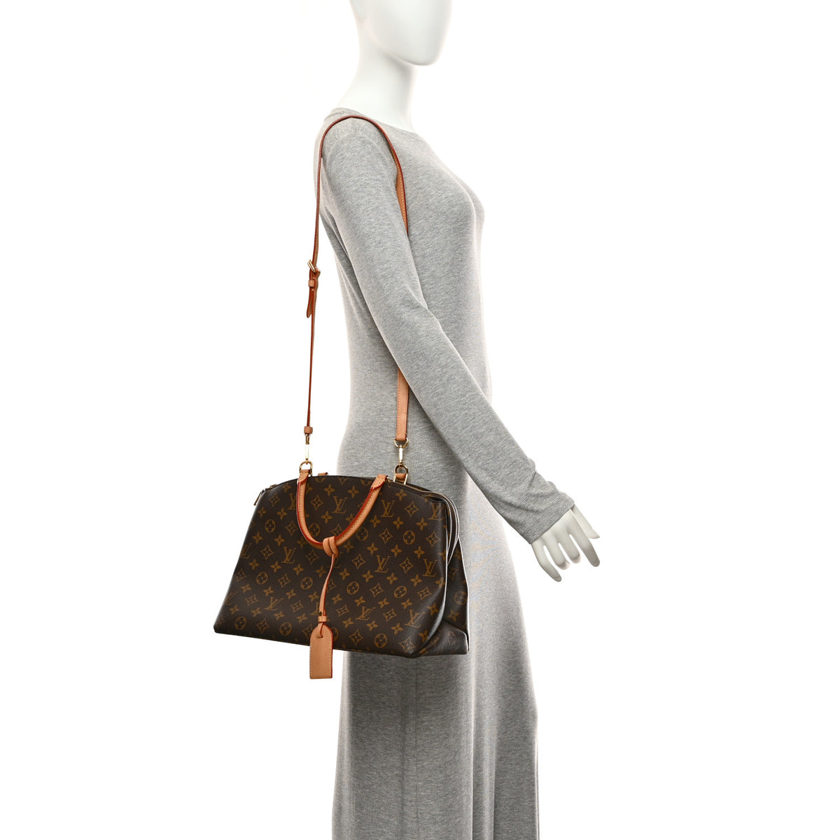 Louis Vuitton Monogram Grand Palais 2 of 9