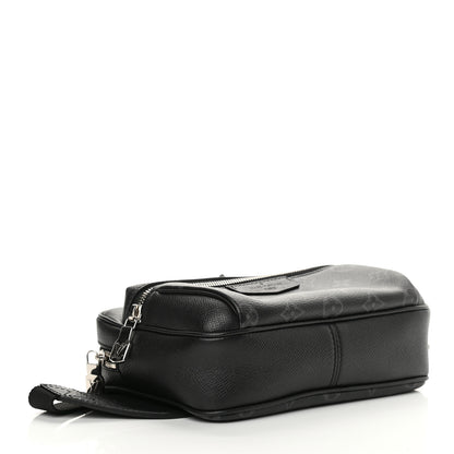 Louis Vuitton Taiga Monogram Outdoor Bumbag Black 4 of 10