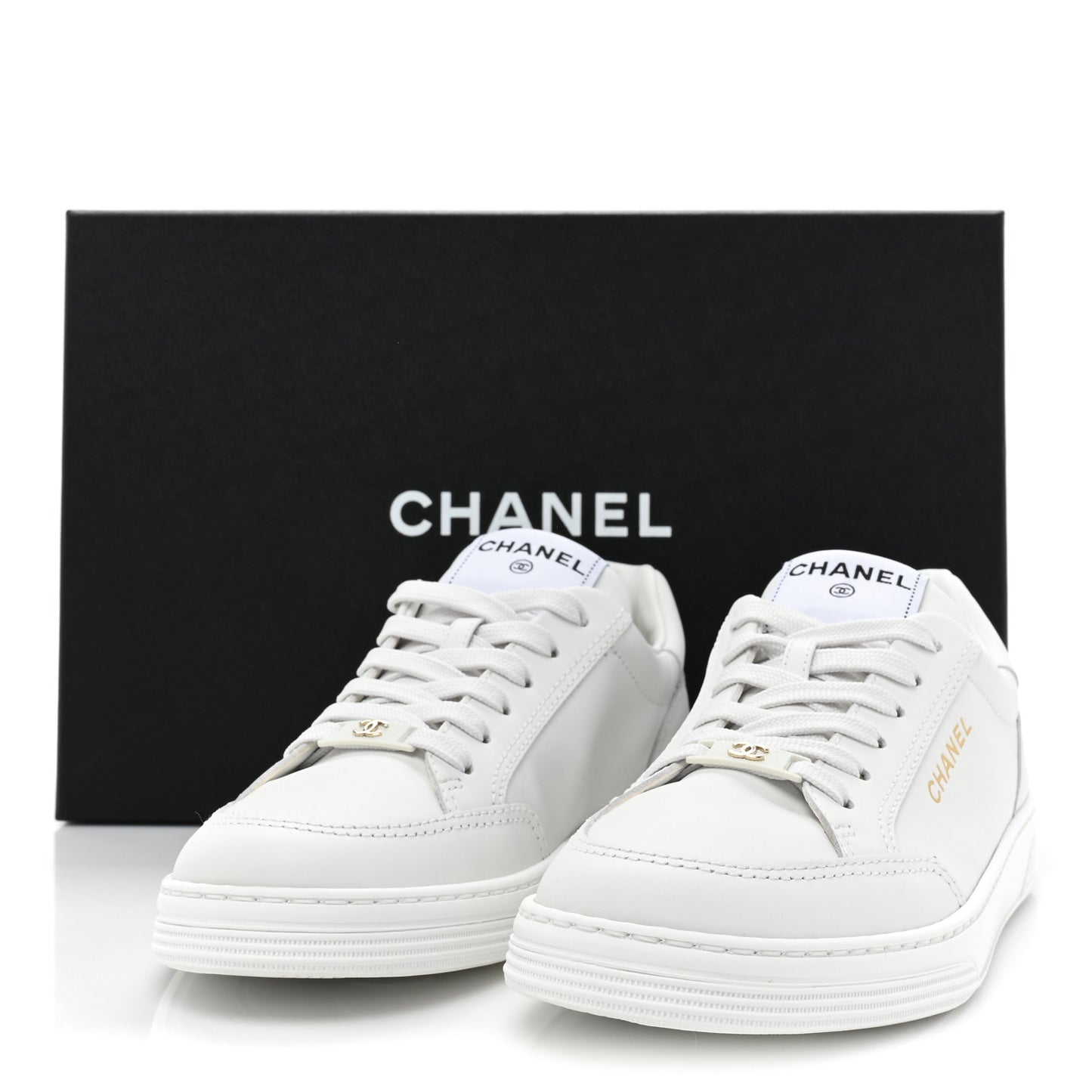 Calfskin Womens CC Logo Sneakers 38 White