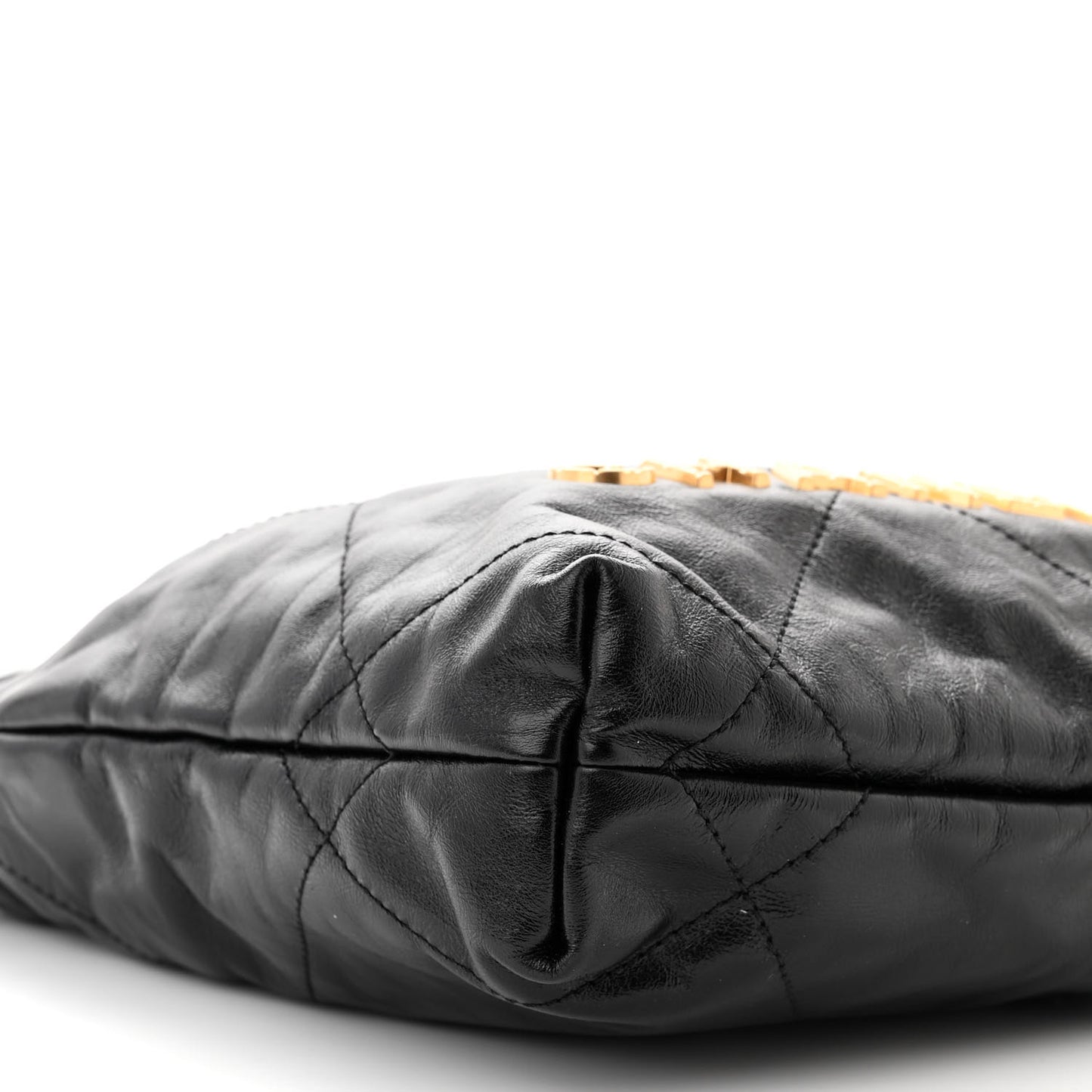 Shiny Crumpled Calfskin Quilted Pearl Mini Chanel 22 Black
