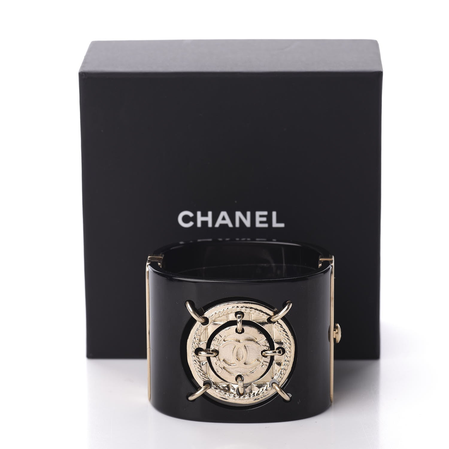 Chanel Resin Medallion CC Cuff Black Gold 5 of 5