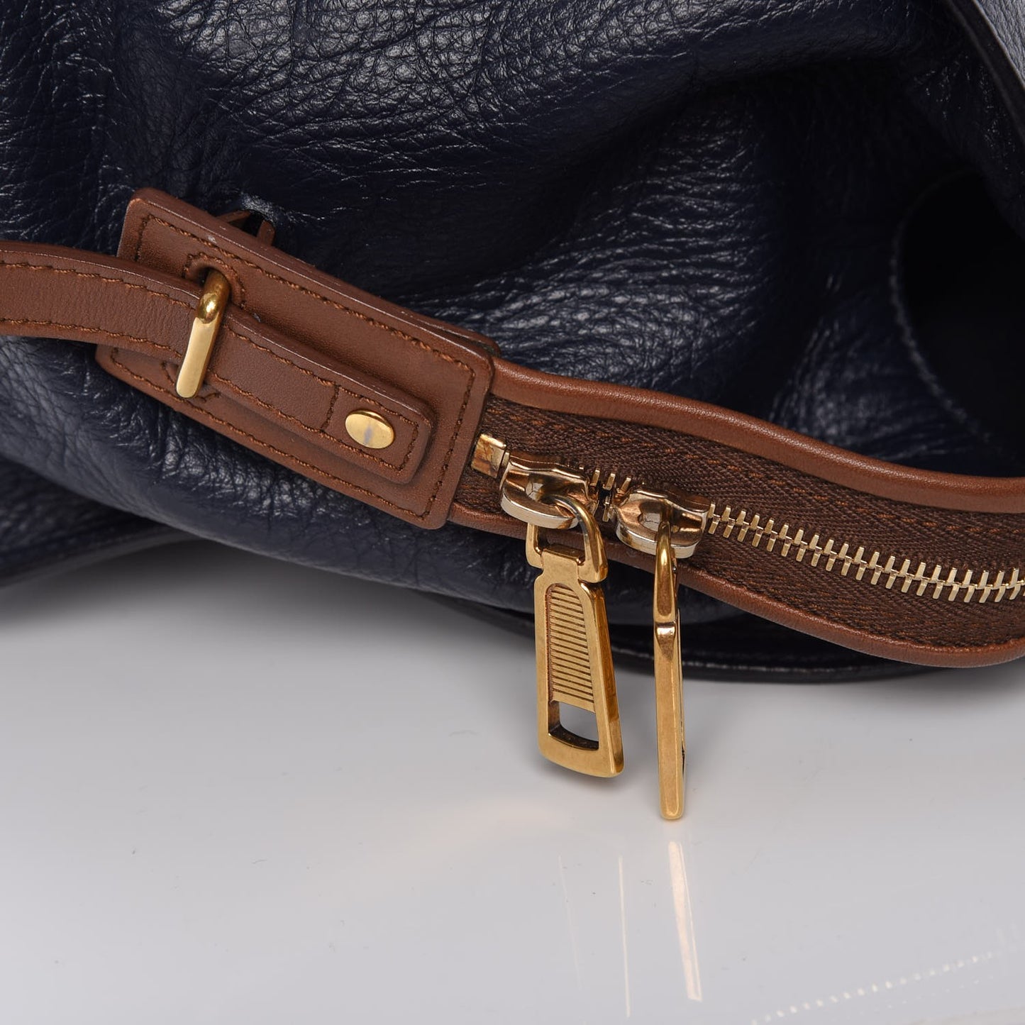 Calfskin Medium Tri-color Cabas Chyc Navy Mushroom