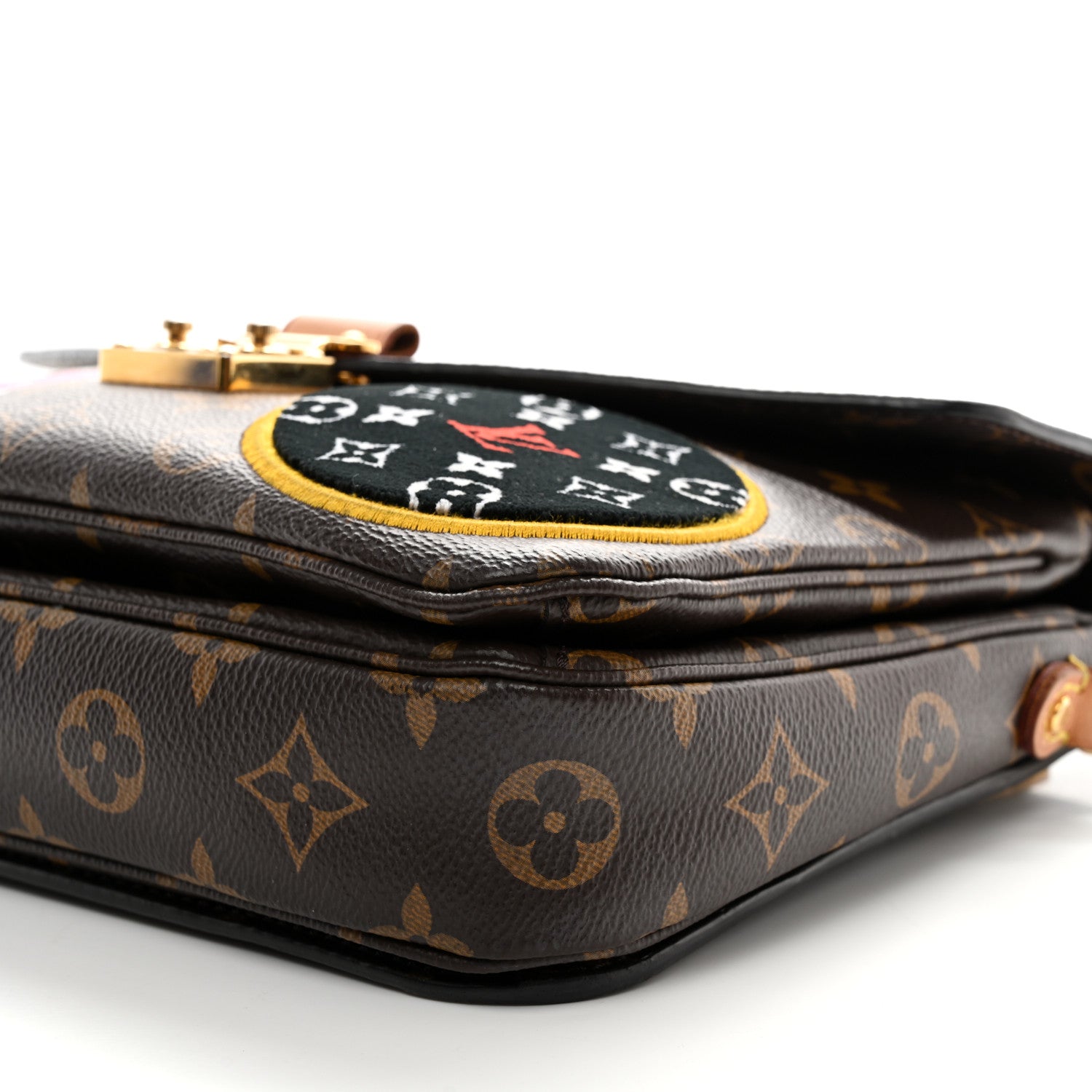 Louis Vuitton Monogram Patches Pochette Metis 9 of 11