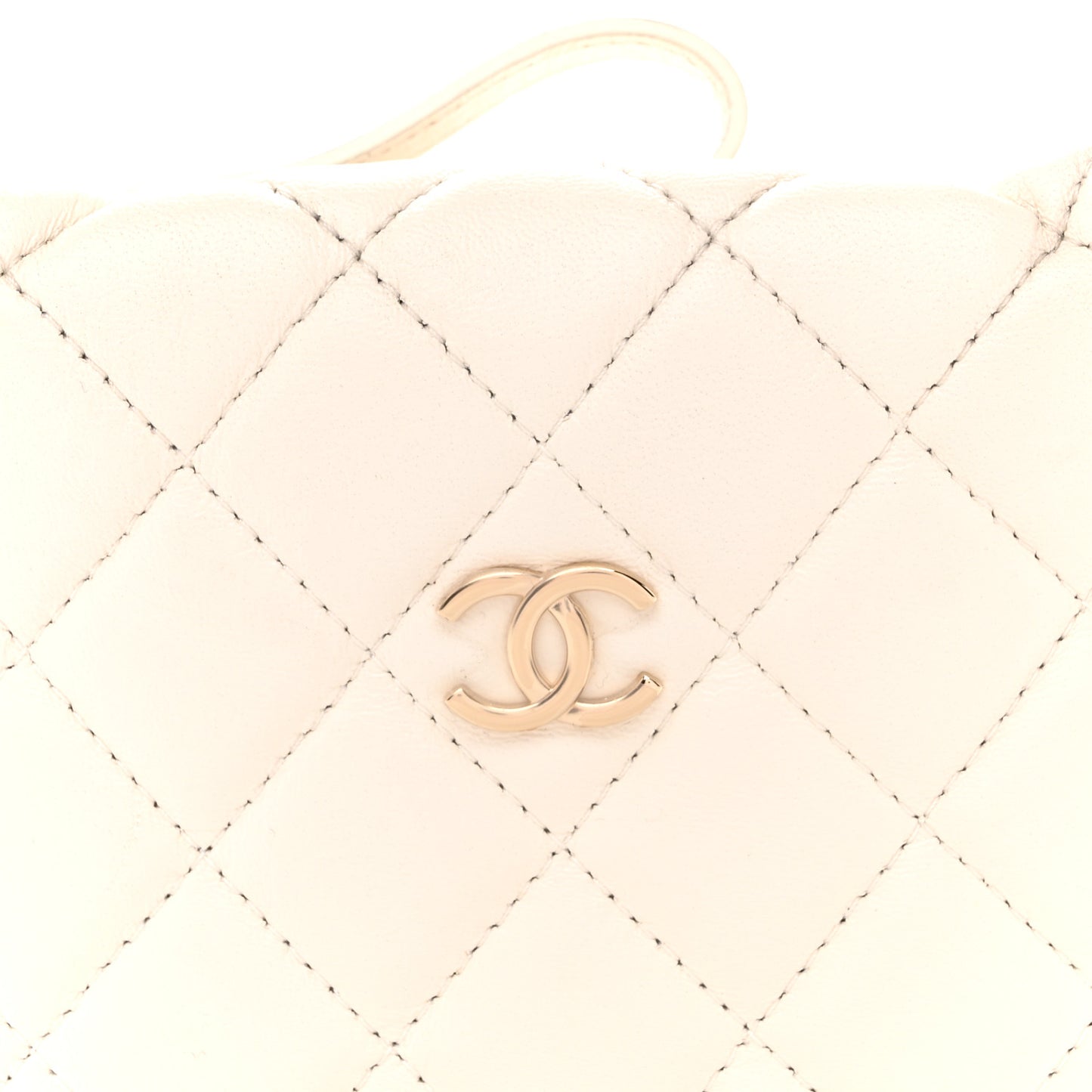 Lambskin Quilted Chain Around Pouch Hobo White