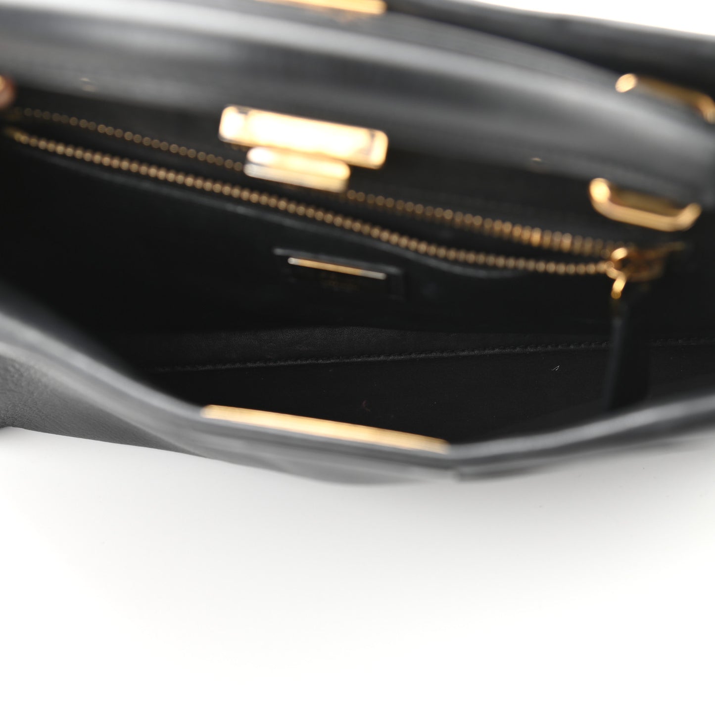 Vitello Seta Shiny Nappa Medium Peekaboo Iconic Satchel Black