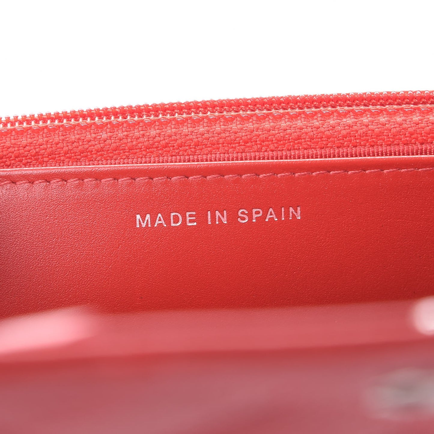 Caviar Quilted Wallet on Chain WOC Red