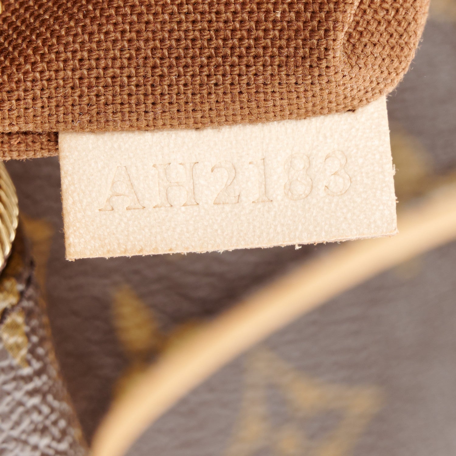Louis Vuitton Monogram Pochette Valmy 9 of 12