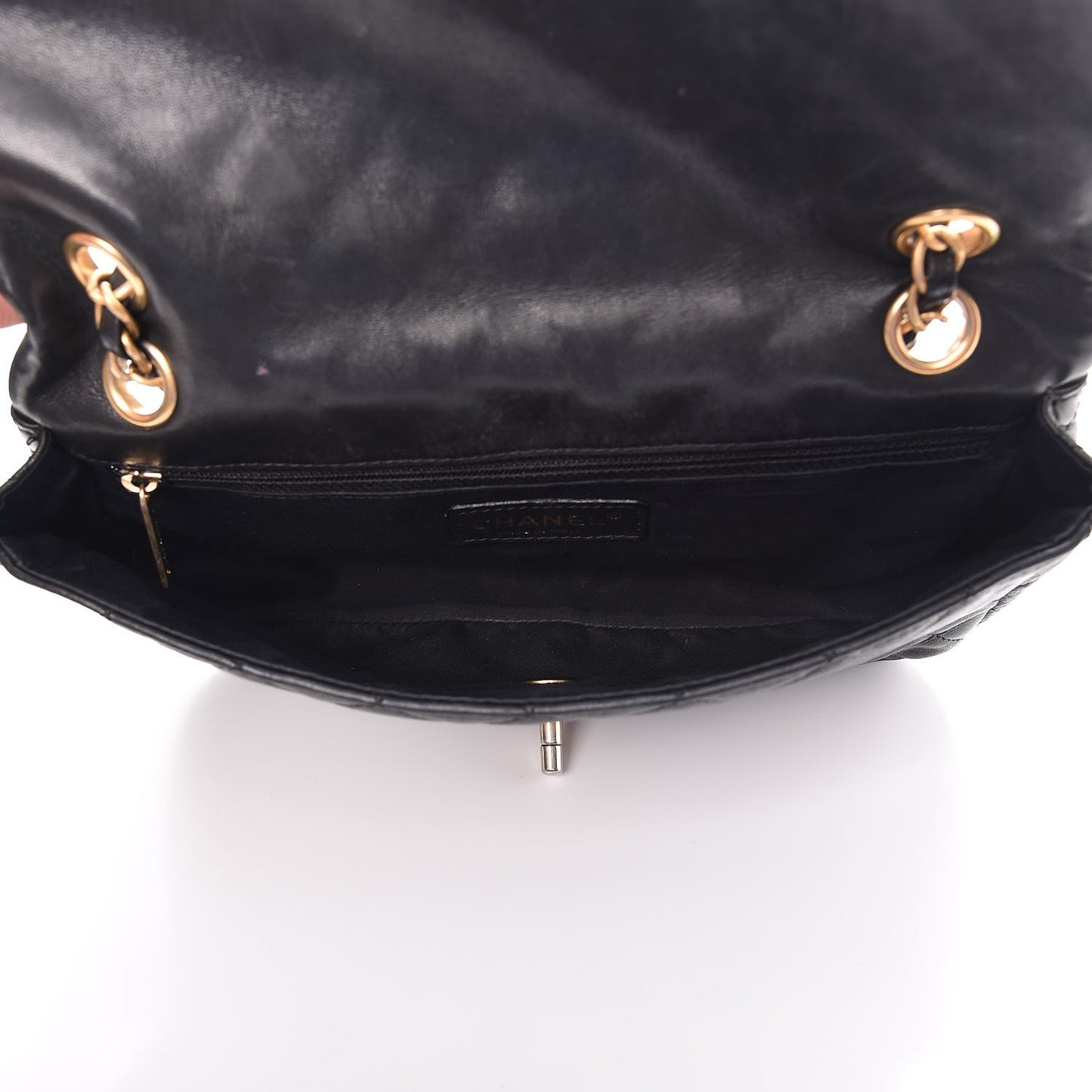 Lambskin Quilted Medium Cruise Charm Single Flap Black