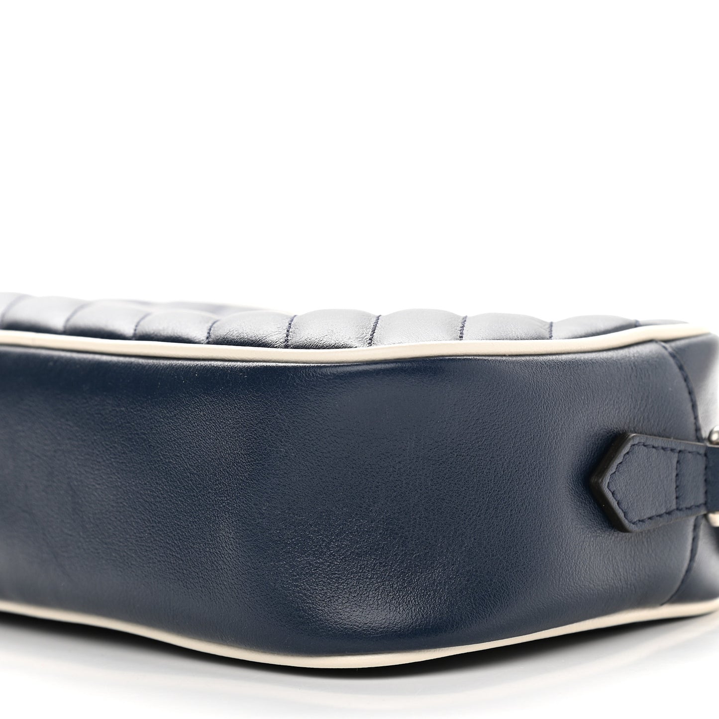 Vintage Effect Calfskin Matelasse Diagonal Small Torchon GG Marmont Chain Shoulder Bag Blue Agata Mystic White