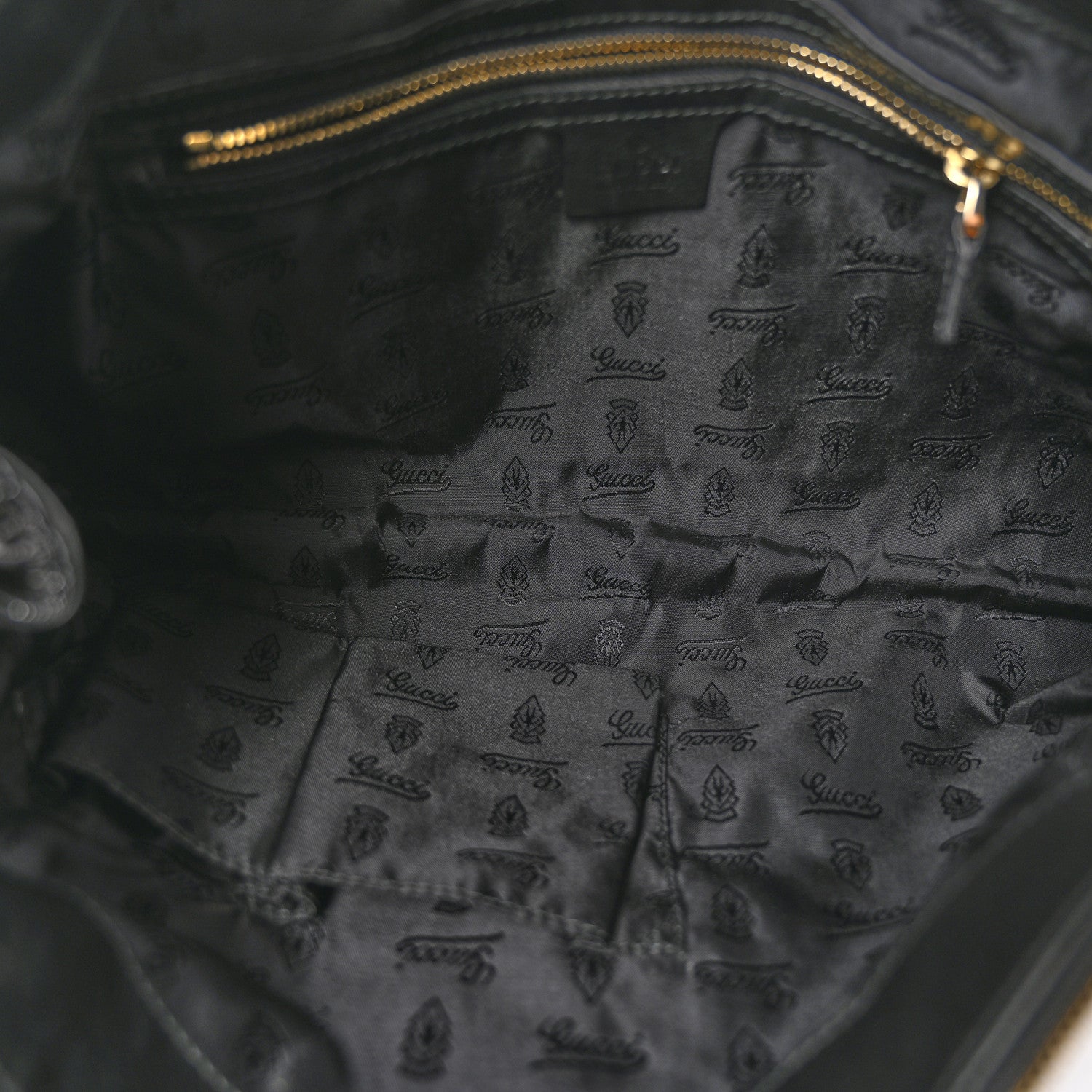 Gucci Patent Hysteria Large Clutch Black 5 of 8