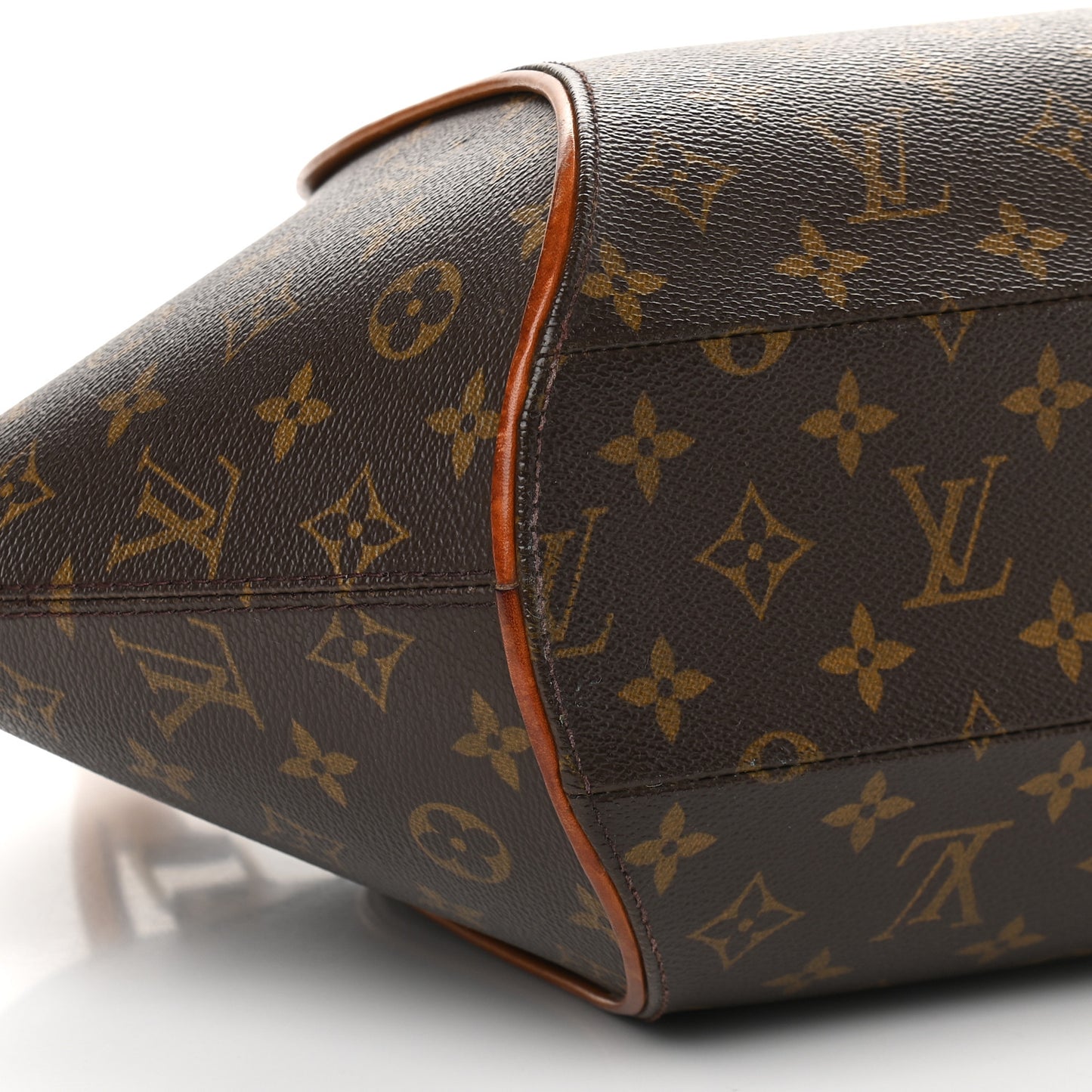 Monogram Ellipse MM