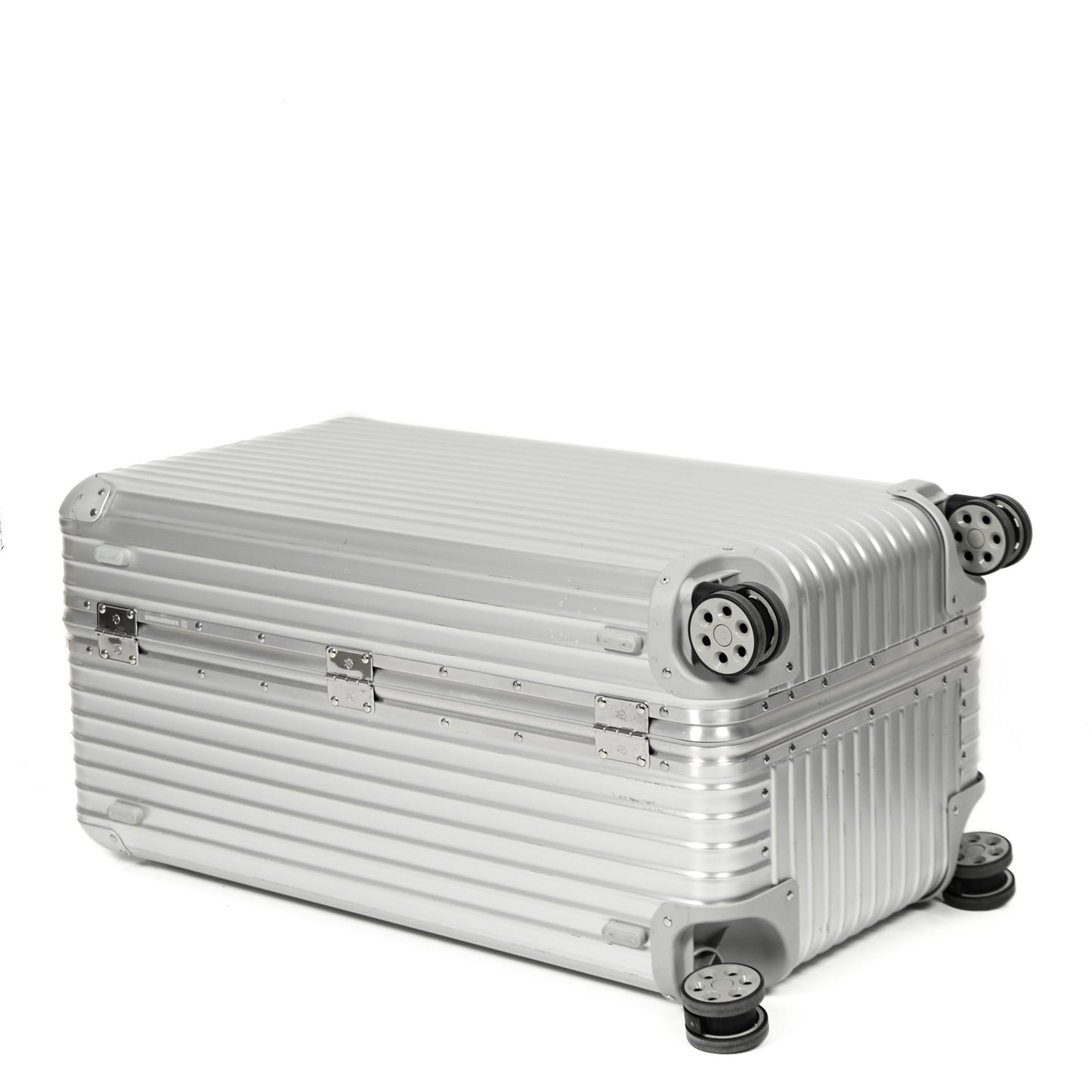 Aluminum Essential Trunk Plus Silver