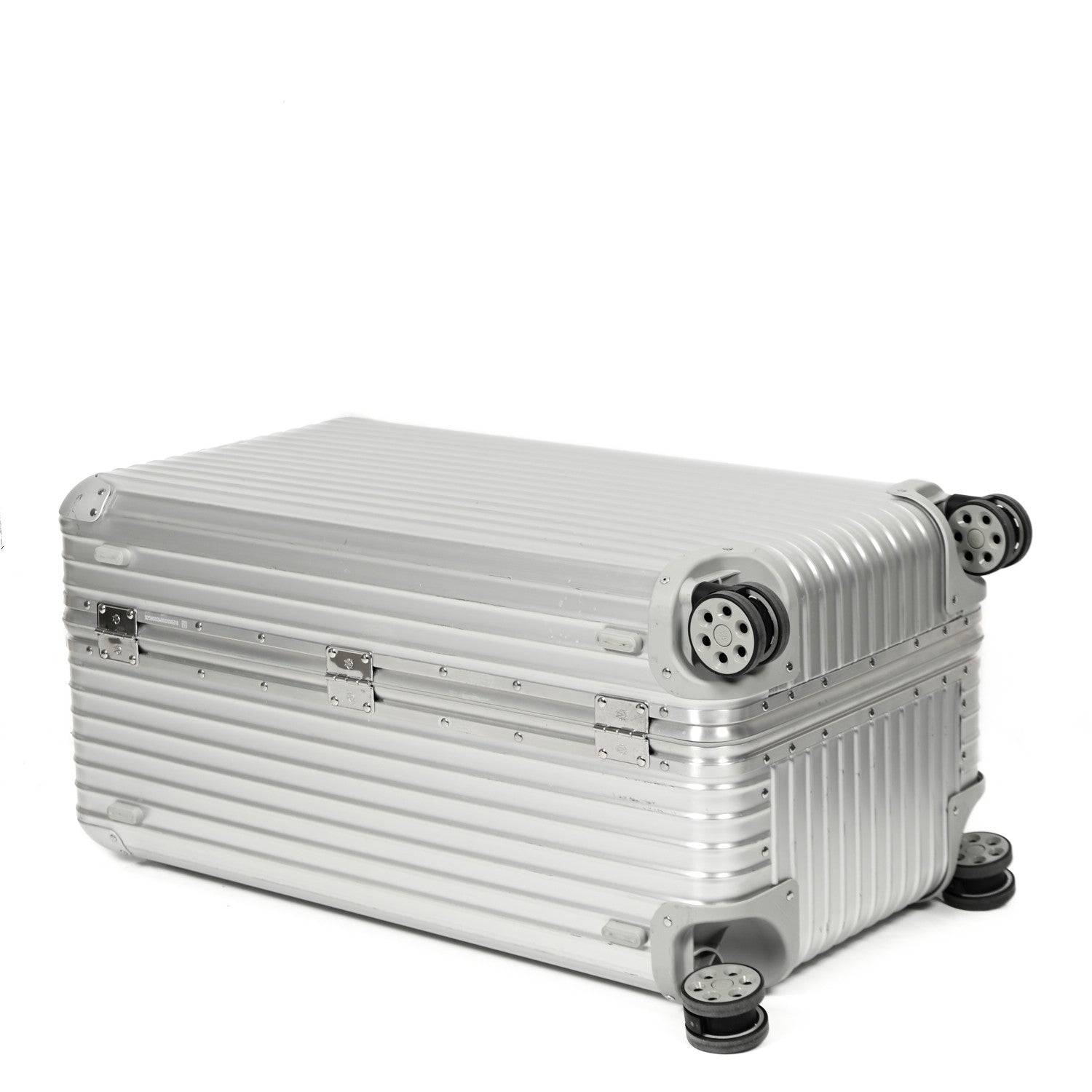 Rimowa Aluminum Essential Trunk Plus Silver 3 of 12