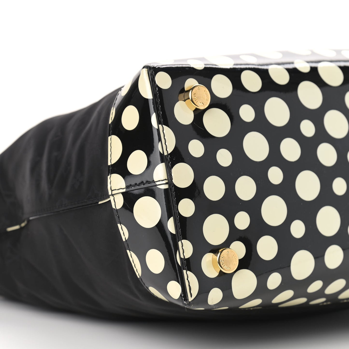 Nylon Kusama Infinity Dots Lockit Vertical MM Black White