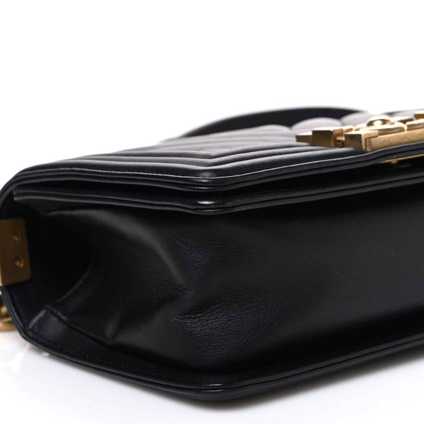 Lambskin Chevron Quilted Small Boy Flap Black