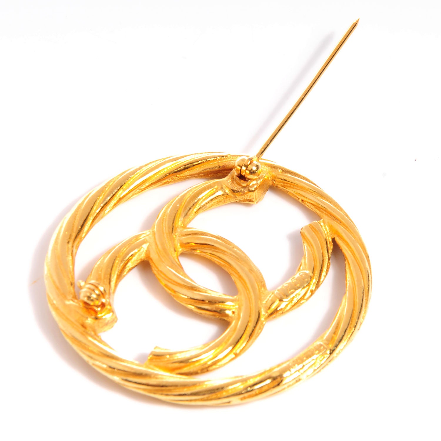 Chanel CC Brooch Gold 3 of 5