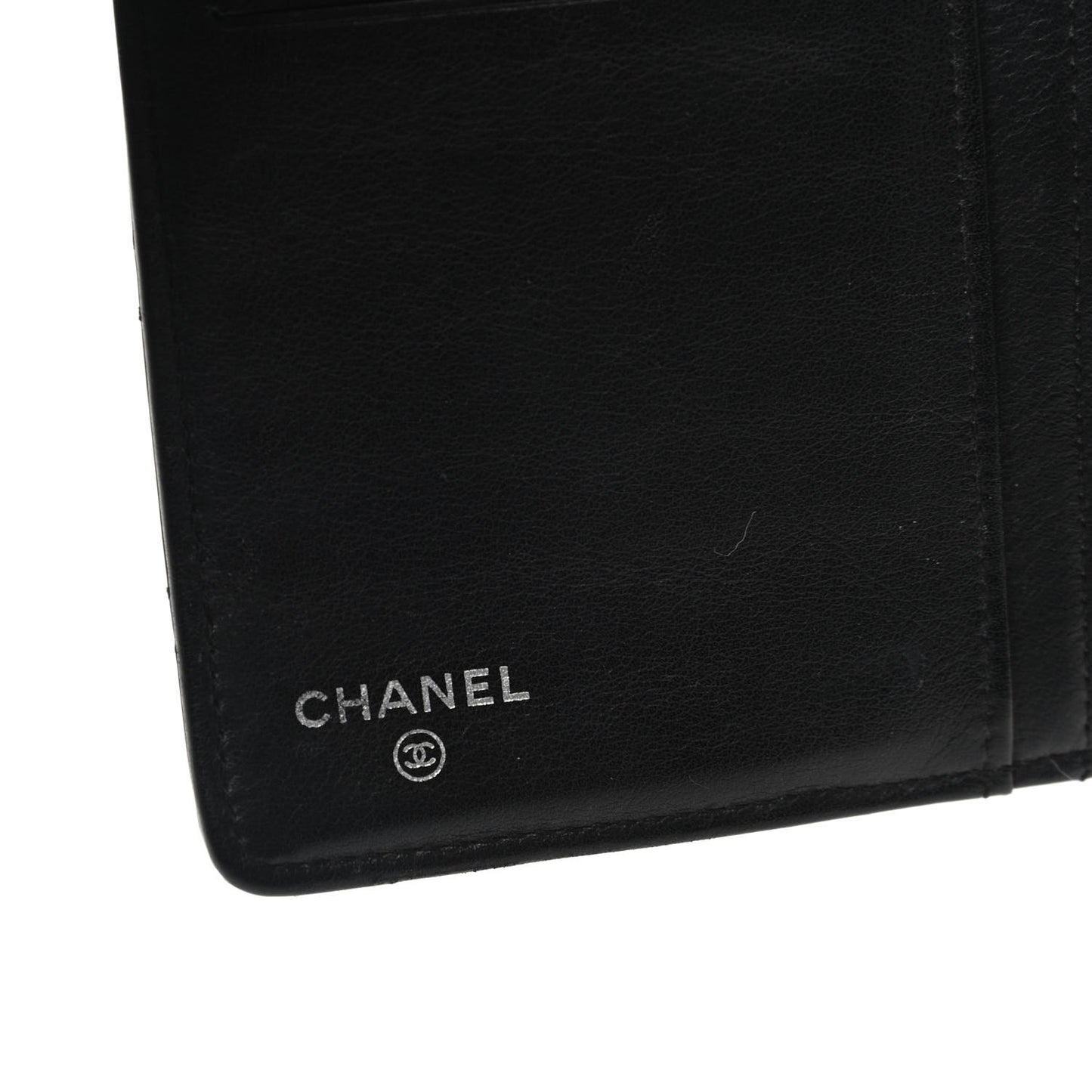 Patent Quilted Brilliant Yen Wallet Black