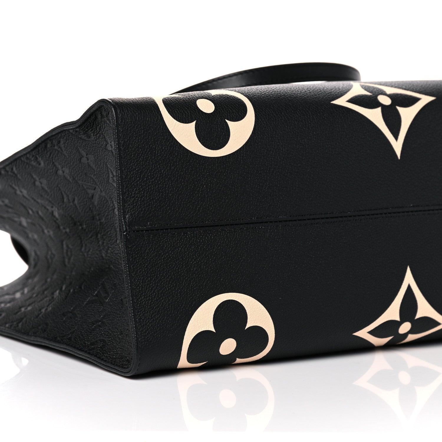Louis Vuitton Empreinte Monogram Giant Crafty Onthego GM Black Creme 7 of 9