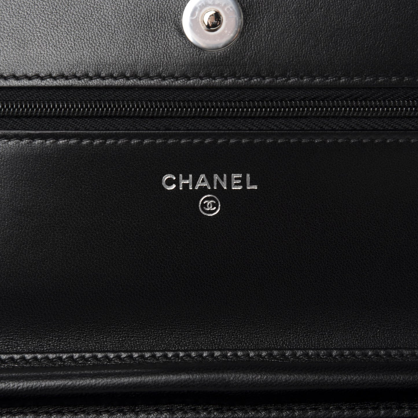 Lambskin Quilted Wallet On Chain WOC Black