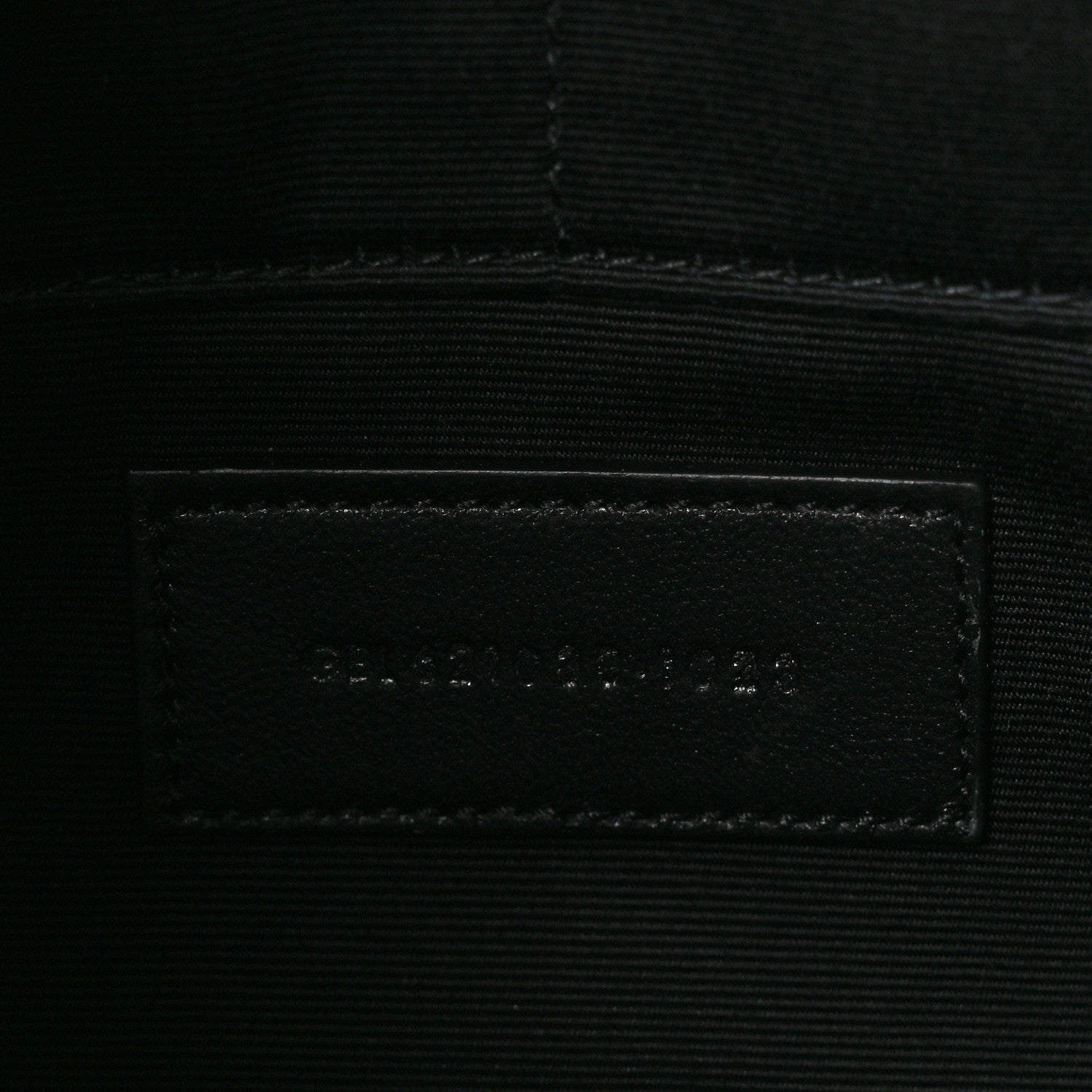 Saint Laurent Grain De Poudre Zipped Tablet Holder Black 6 of 8