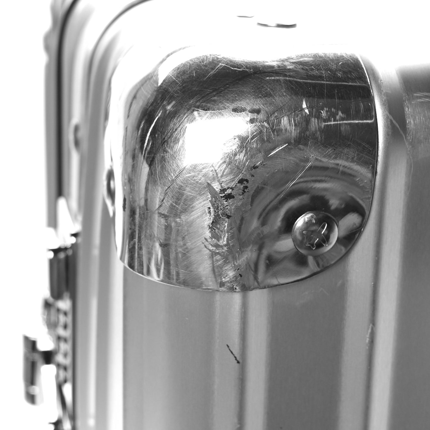 Aluminum Classic Cabin Silver