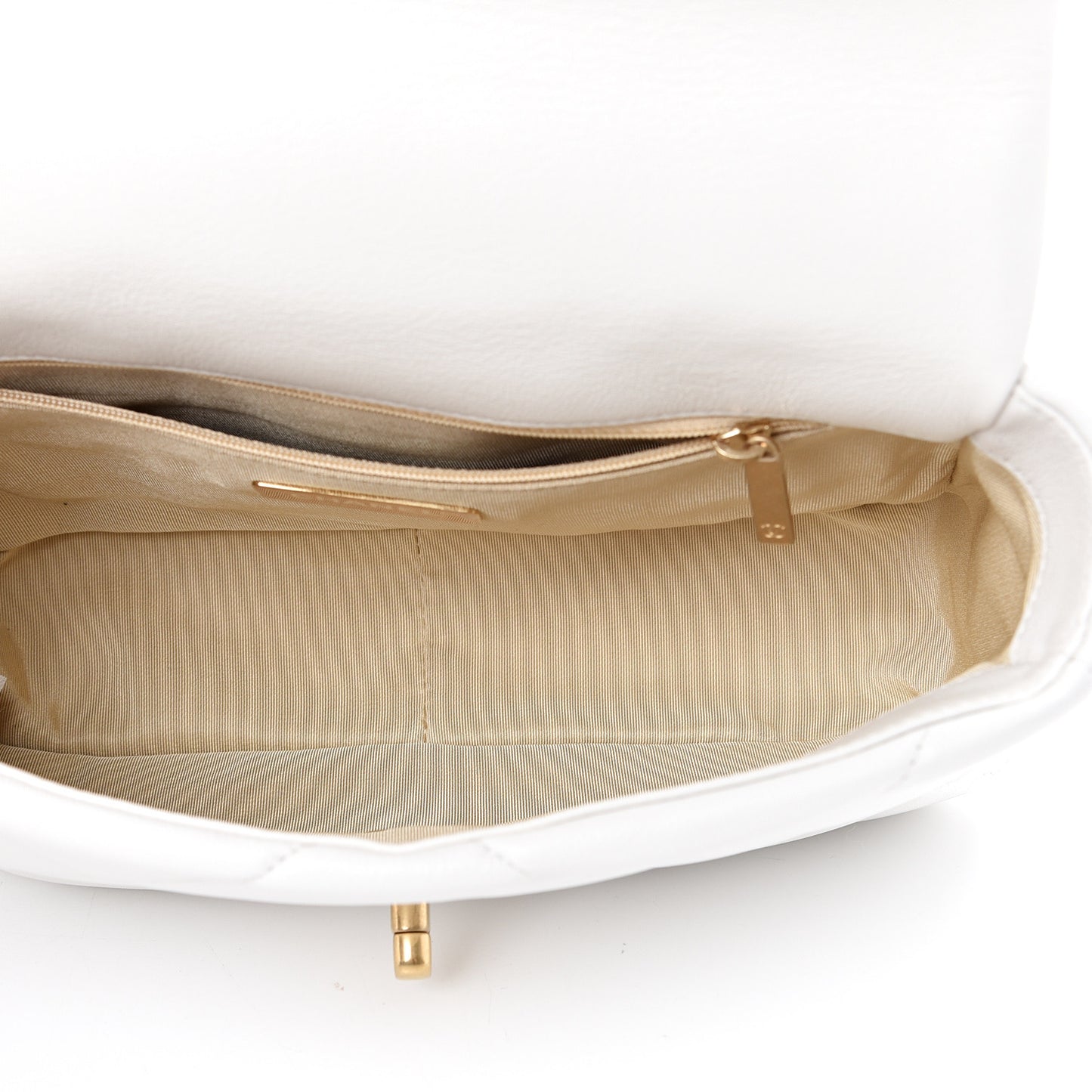 Goatskin Quilted Medium 19 Flap White