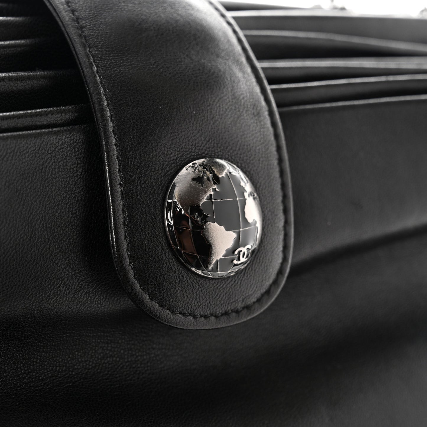 Lambskin Accordion Globe Clutch Black