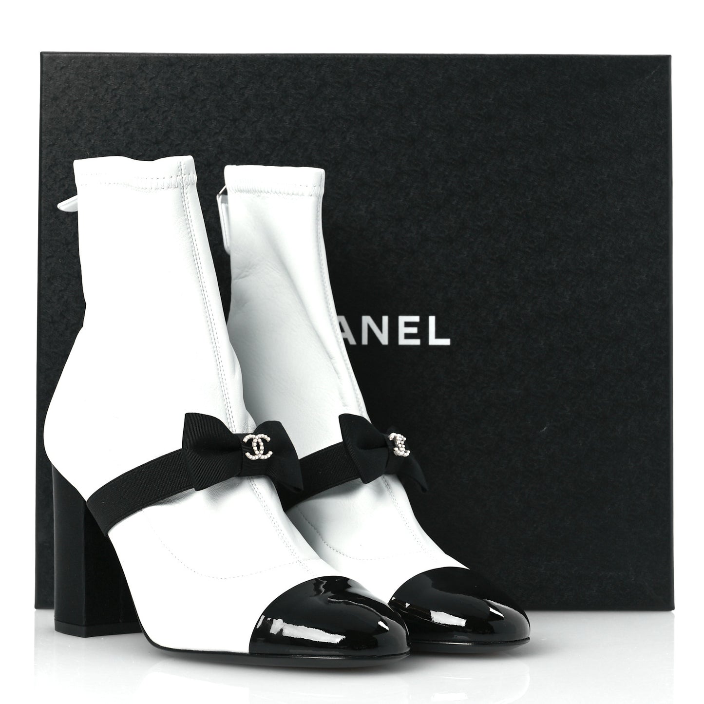 Stretch Lambskin Patent Calfskin Pearl CC Bow Cap Toe Short Boots 37 White Black