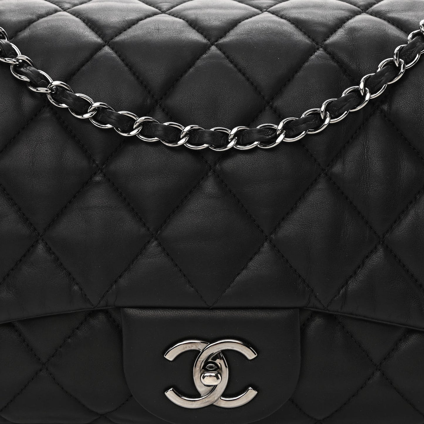 Lambskin Quilted Maxi Chanel 3 Flap Black