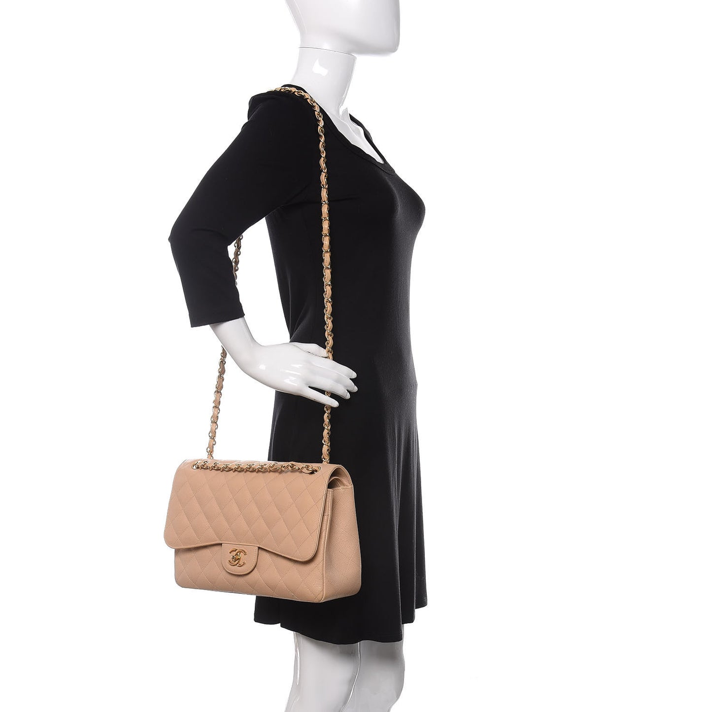 Caviar Quilted Jumbo Double Flap Beige Clair