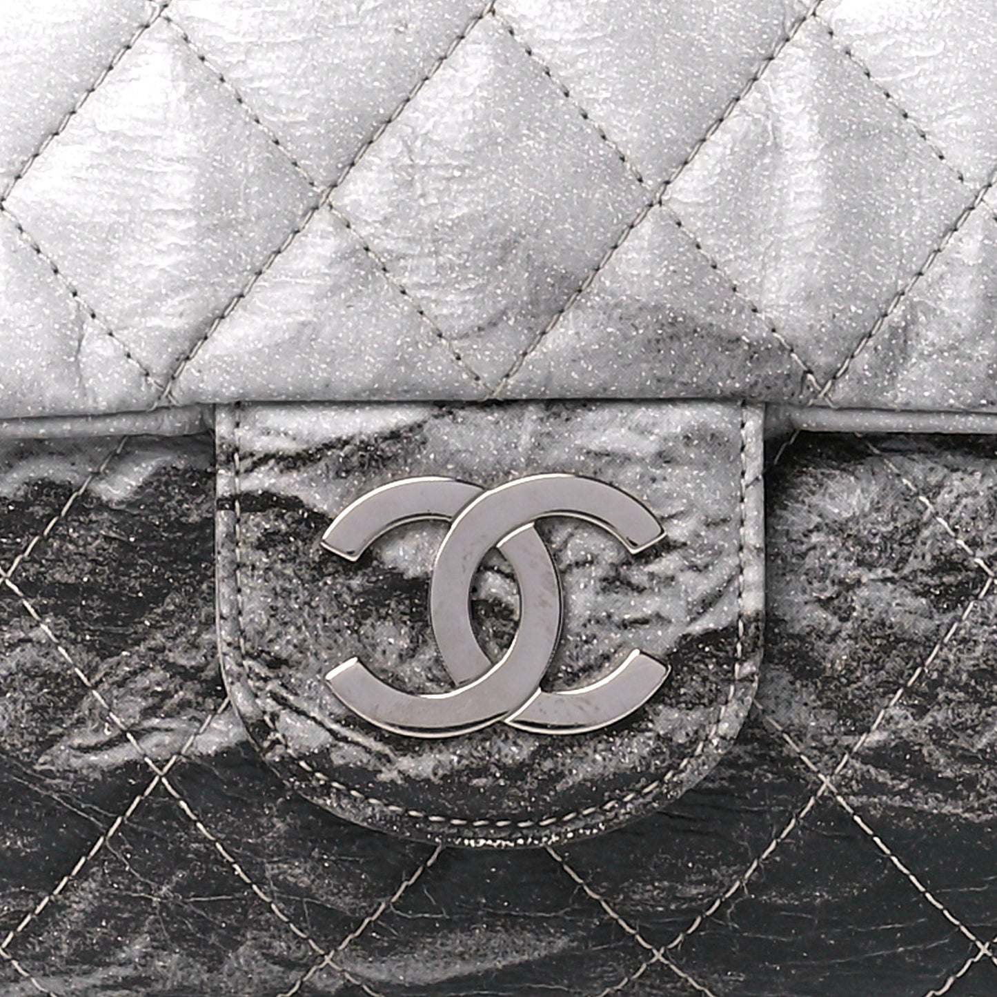 Vinyl Quilted Jumbo Melrose Degrade Flap Black