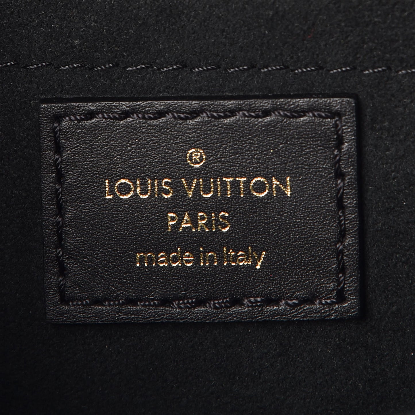Calfskin New Wave Chain MM Black