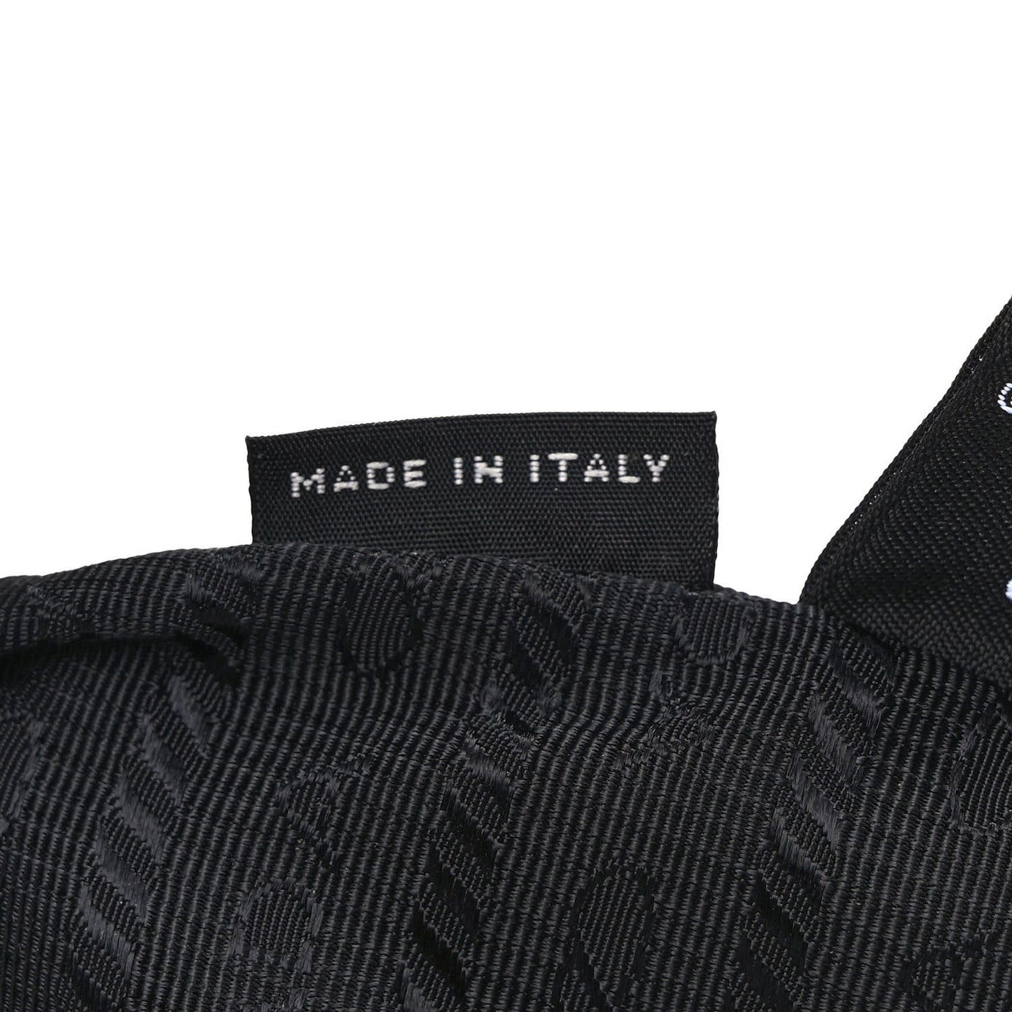 Re-Nylon Vela Pouch Black