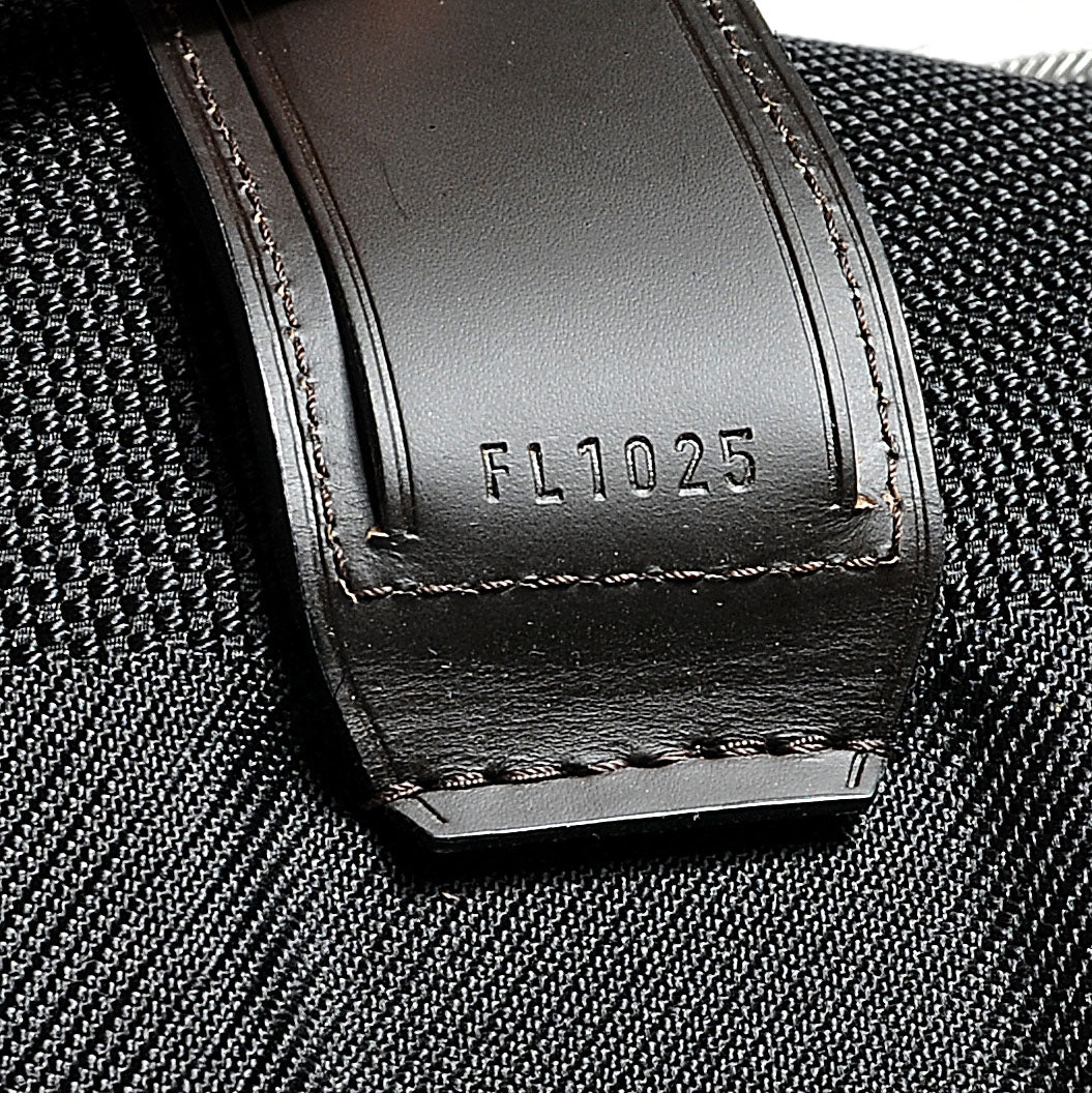Damier Geant Conquerant 65 Luggage Black
