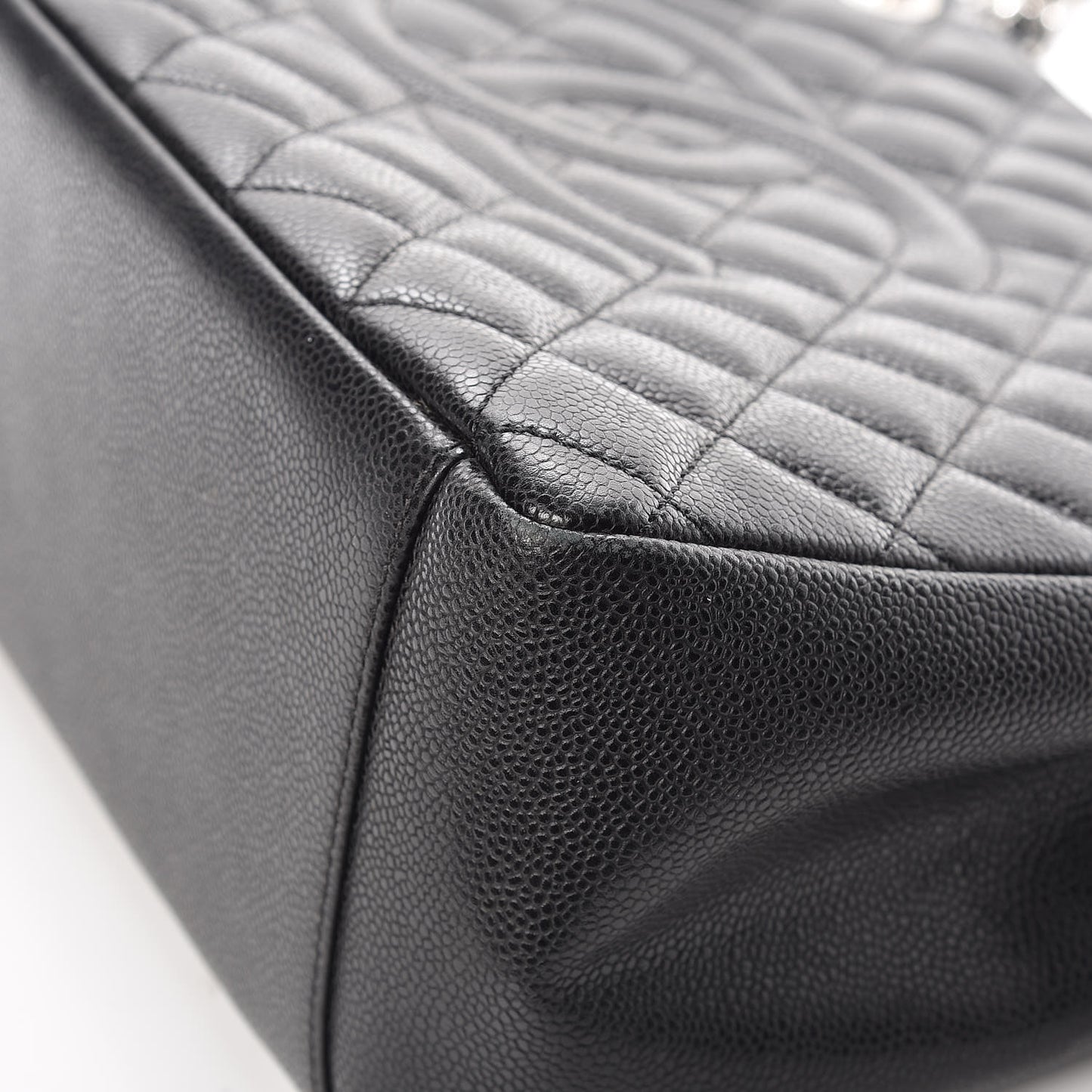 Caviar Quilted Grand Shopping Tote GST Black