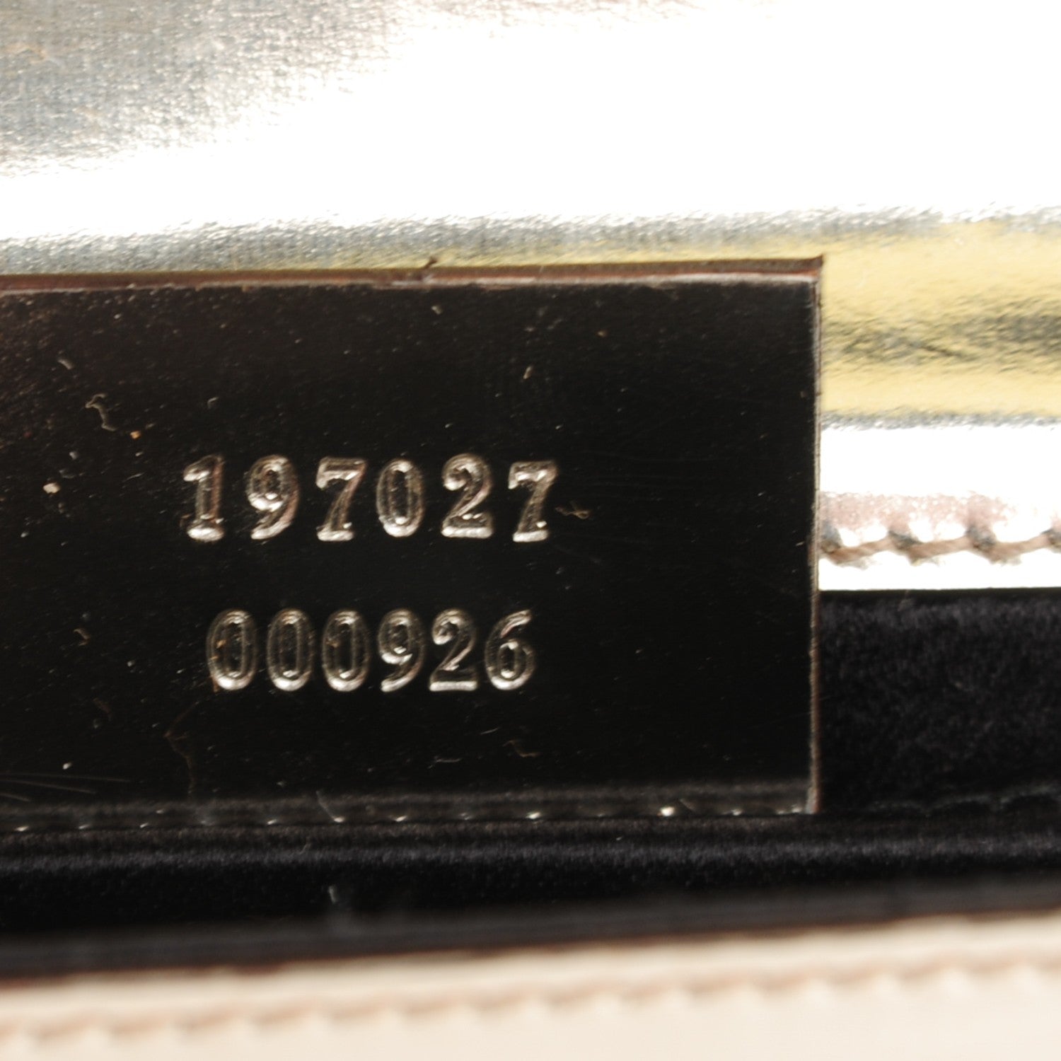 Gucci Metallic Patent Padlock Clutch Gold 7 of 7