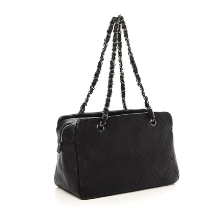 Chanel Calfskin Diamond Stitch Tote Black 3 of 11