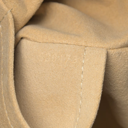 Louis Vuitton Monogram Artsy MM 8 of 16