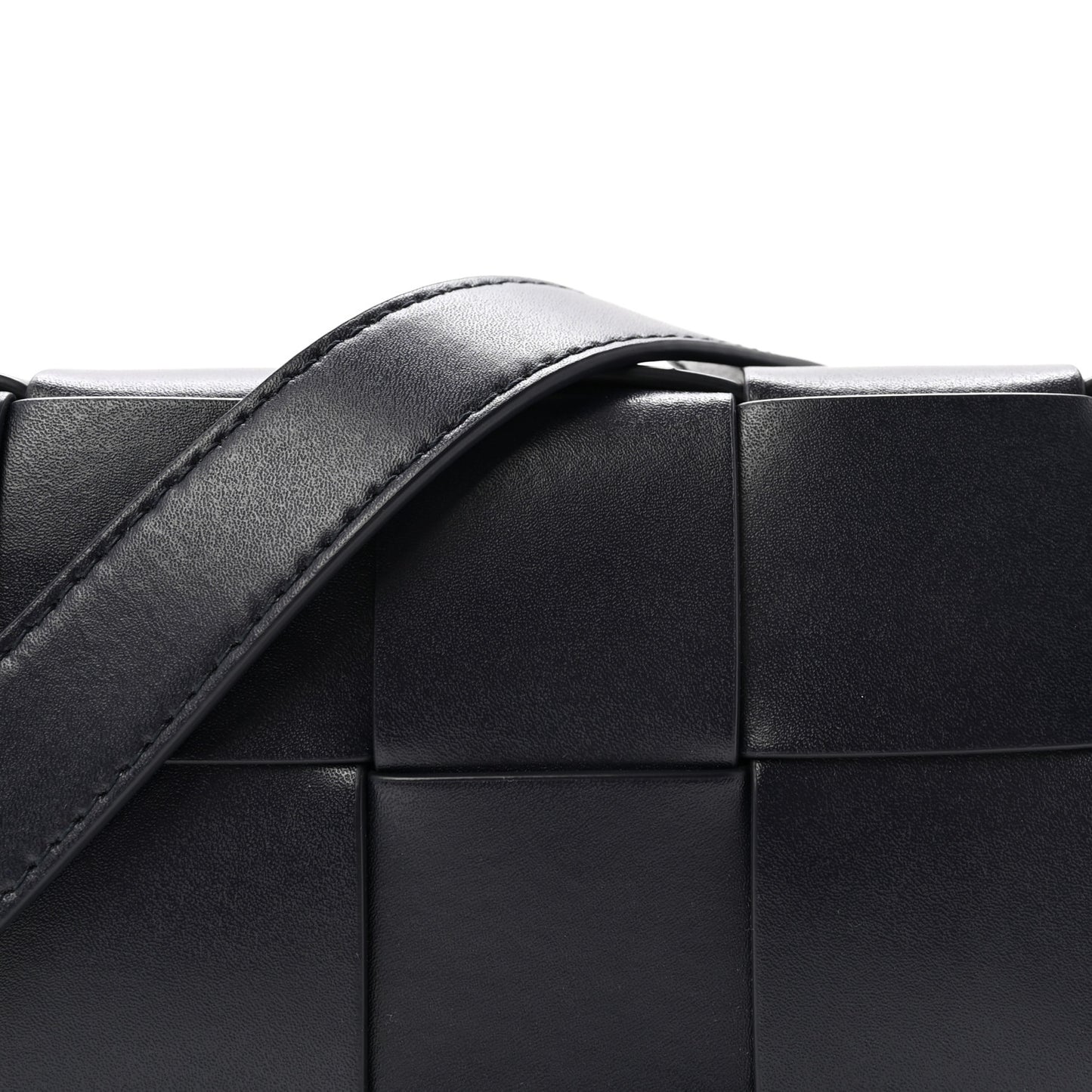 Nappa Maxi Intreccio Cassette Bag Space Barolo