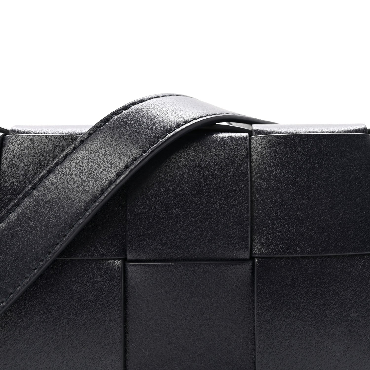 Bottega Veneta Nappa Maxi Intreccio Cassette Bag Space Barolo 7 of 9