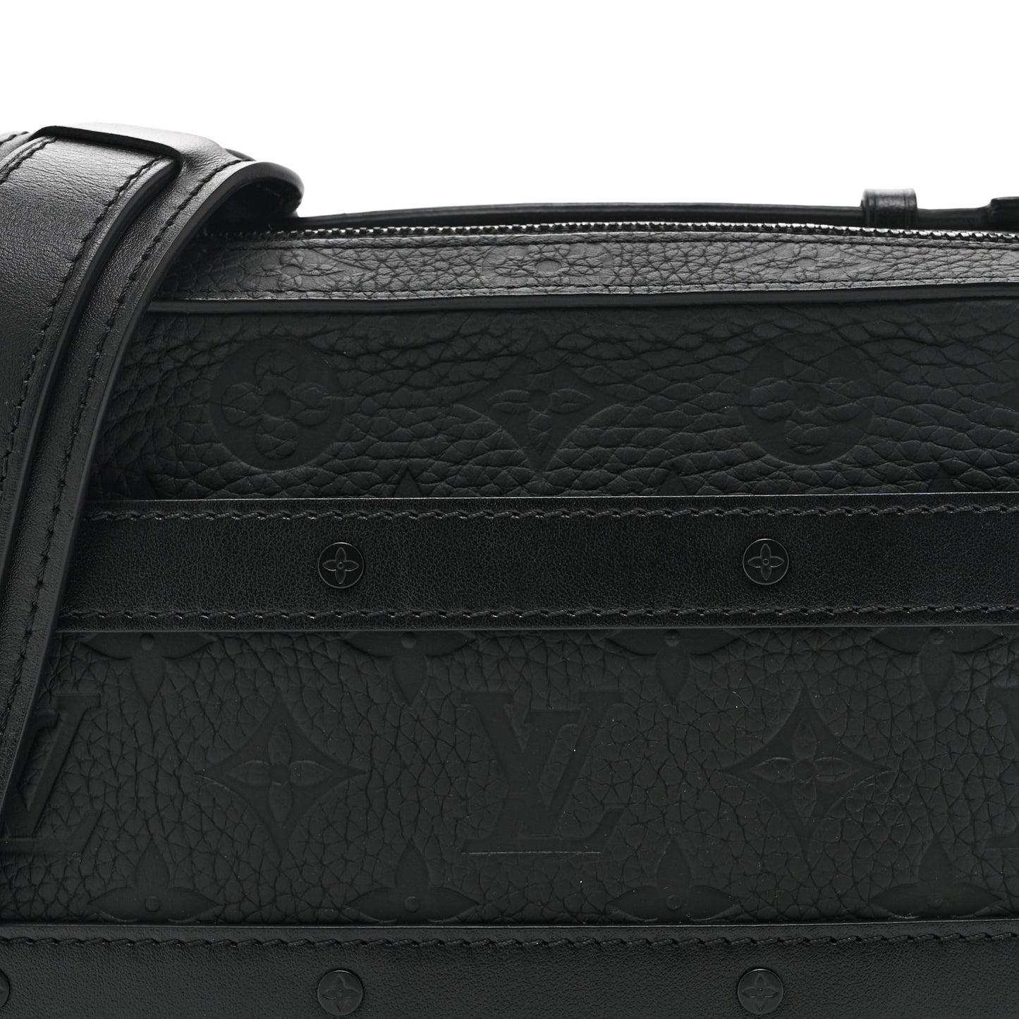 Taurillon Monogram Soft Trunk Black