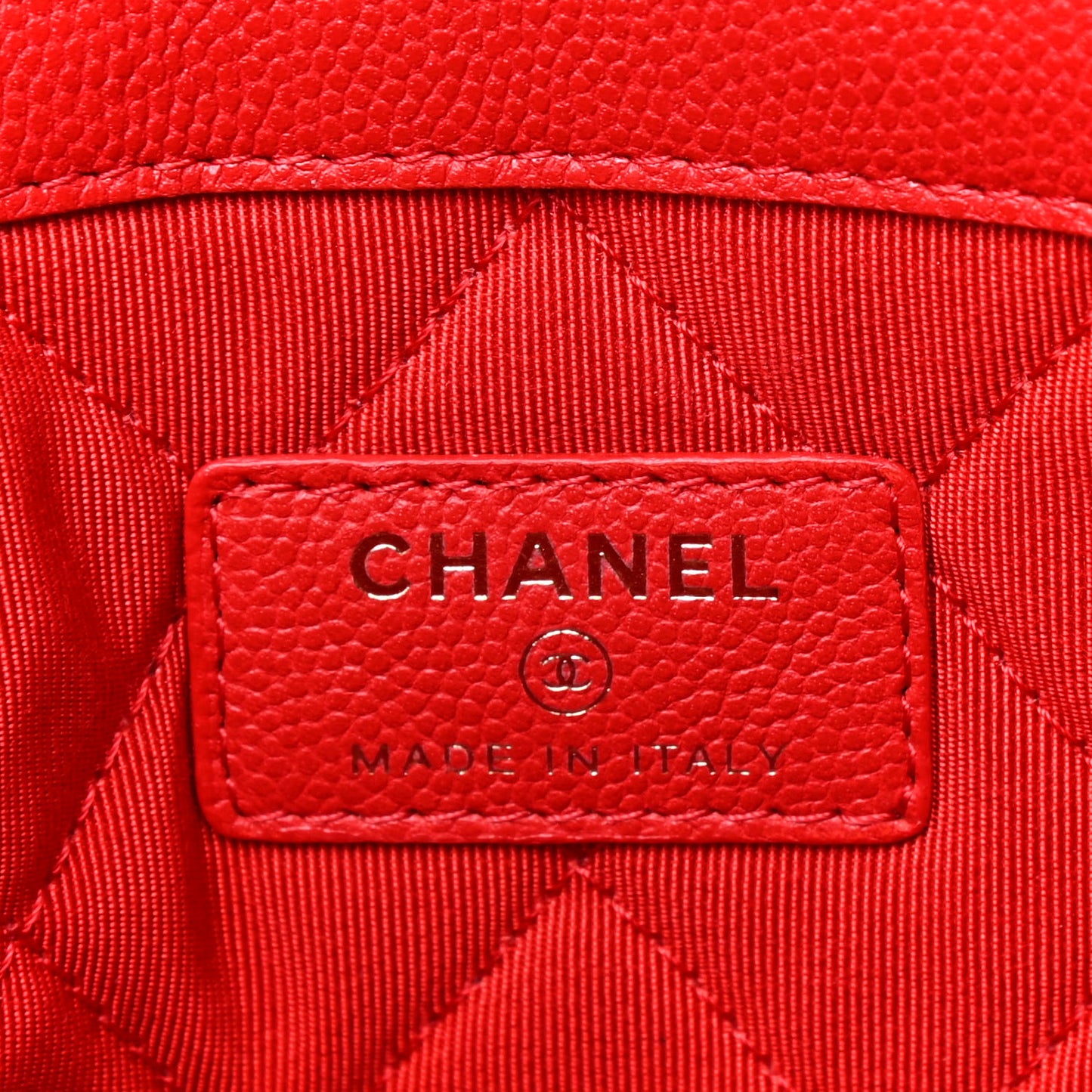 Caviar Quilted Medium Golden Class Pouch Red