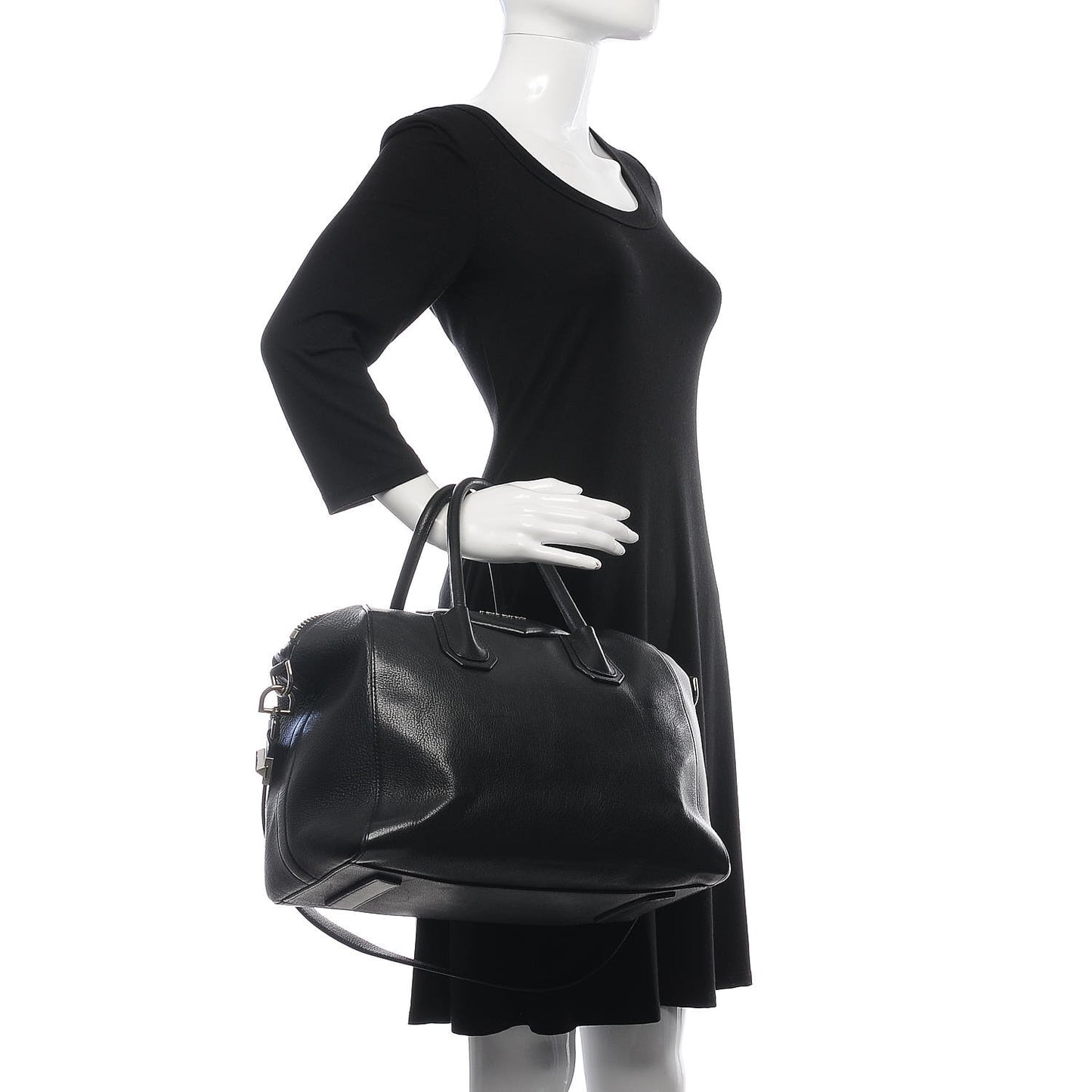Sugar Goatskin Medium Antigona Black