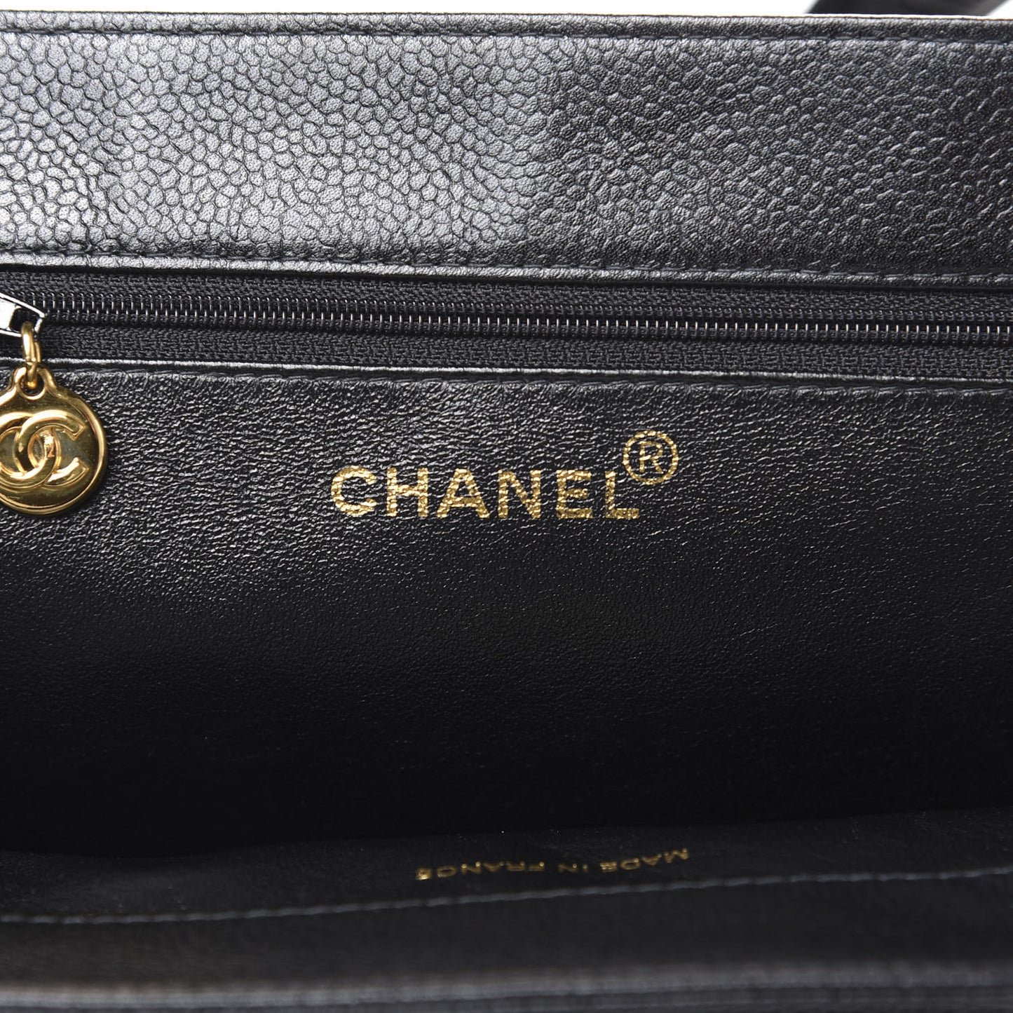 Caviar CC Tote Black