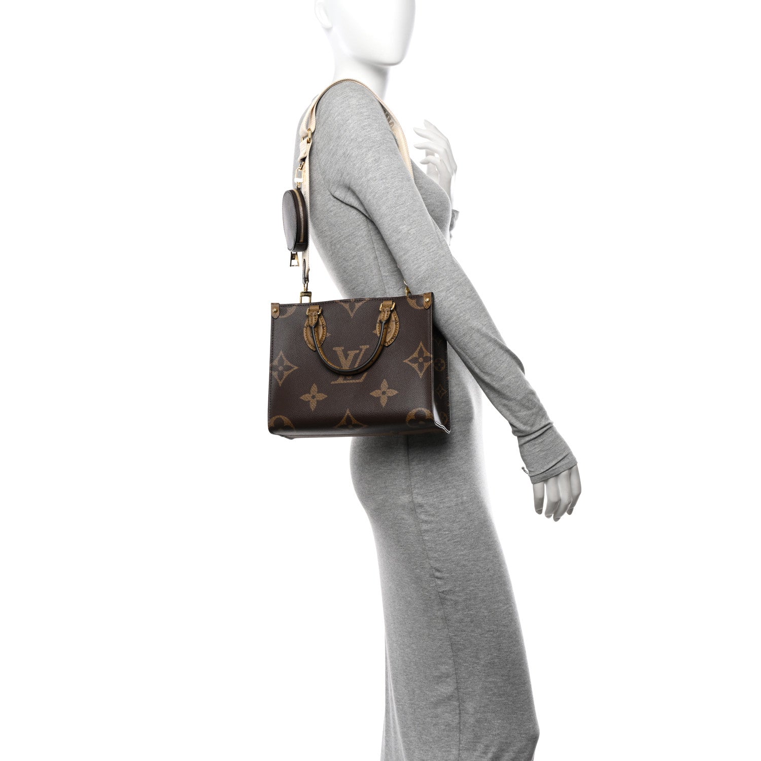 Louis Vuitton Reverse Monogram Giant Onthego PM 2 of 9