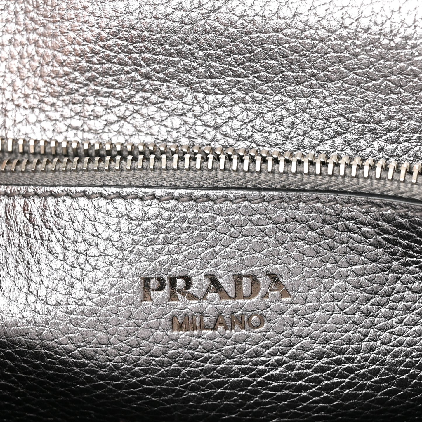 Metallic Vitello Daino Flap Crossbody Cromo